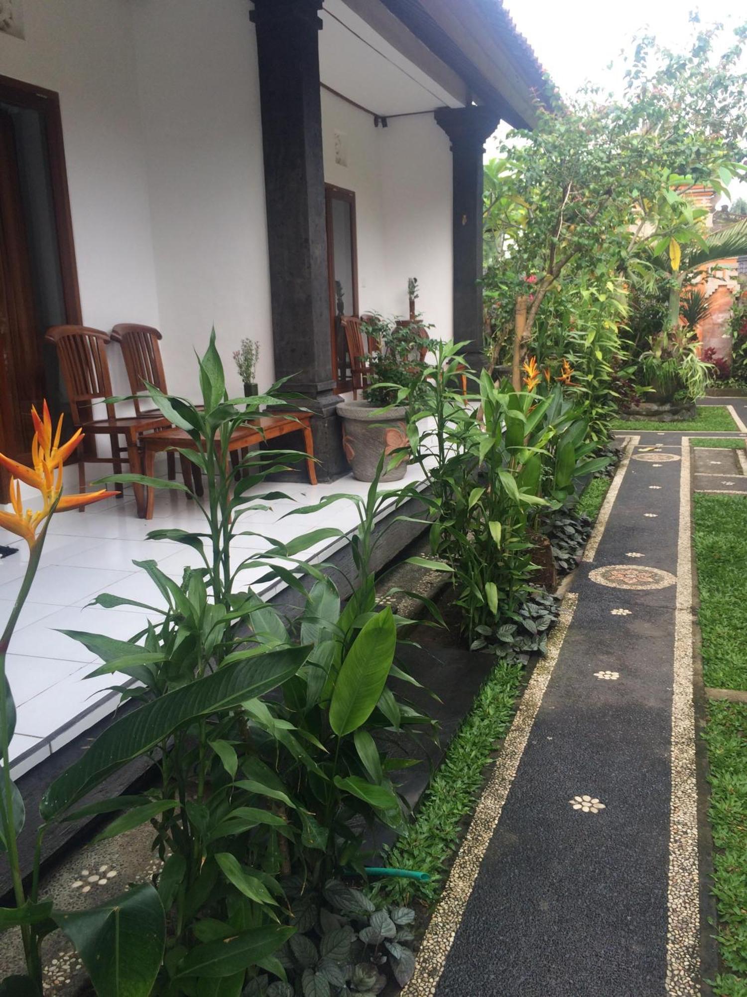 Pondok Ayu Homestay Ubud Exterior foto